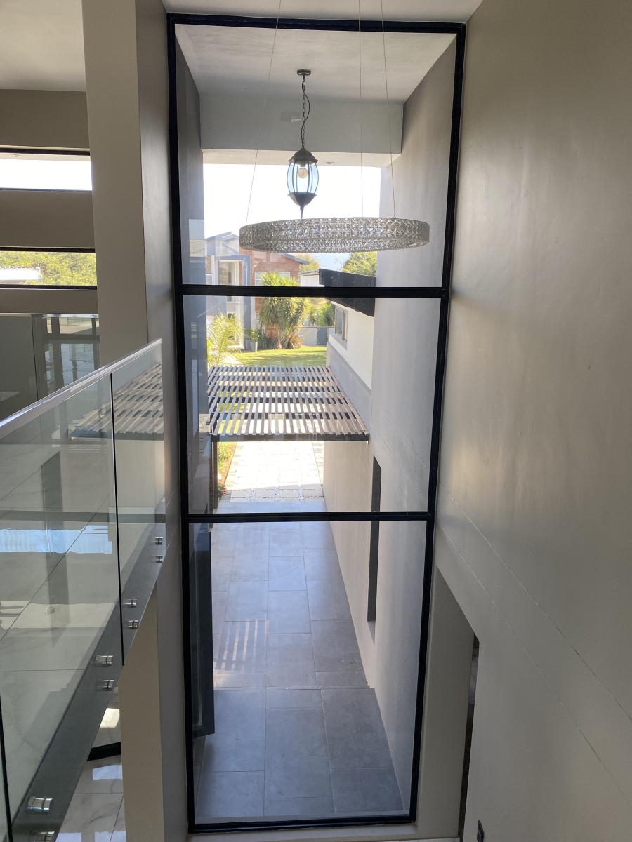 5 Bedroom Property for Sale in The Islands Estates North West